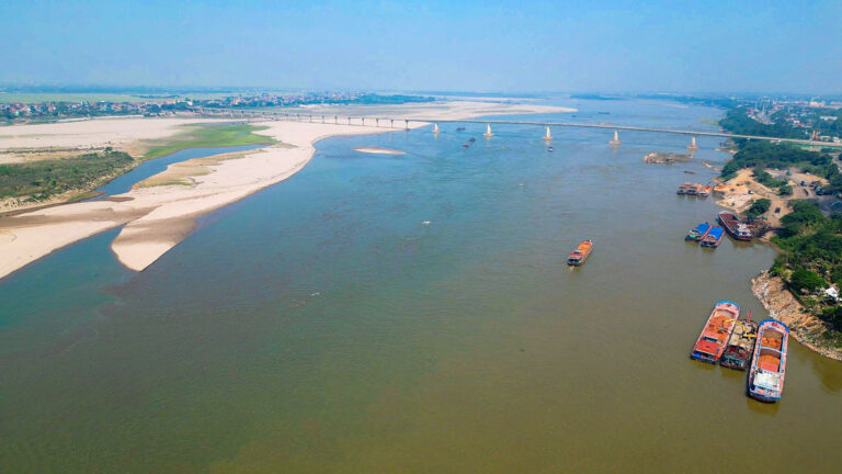 duong-thuy-noi-dia-6